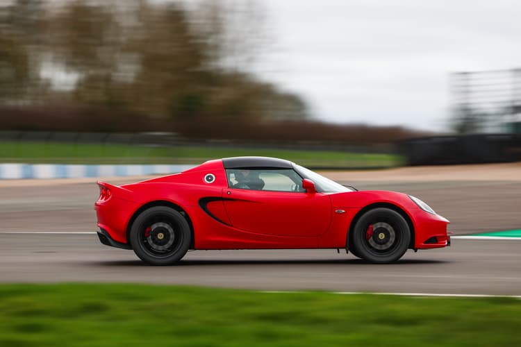 Lotus Elise in ATS signature red